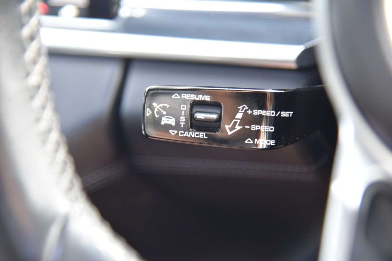 2017 PORSCHE PANAMERA 2017 PORSCHE PANAMERA