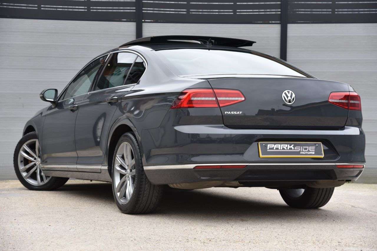 A 2019 VOLKSWAGEN PASSAT 1.5 TSI EVO GT Saloon 4dr Petrol DSG Euro 6 (s/s) (150 ps) PRIVACY | PARK A A 2019 VOLKSWAGEN PASSAT 1.5 TSI EVO GT Saloon 4dr Petrol DSG Euro 6 (s/s) (150 ps) PRIVACY | PARK A