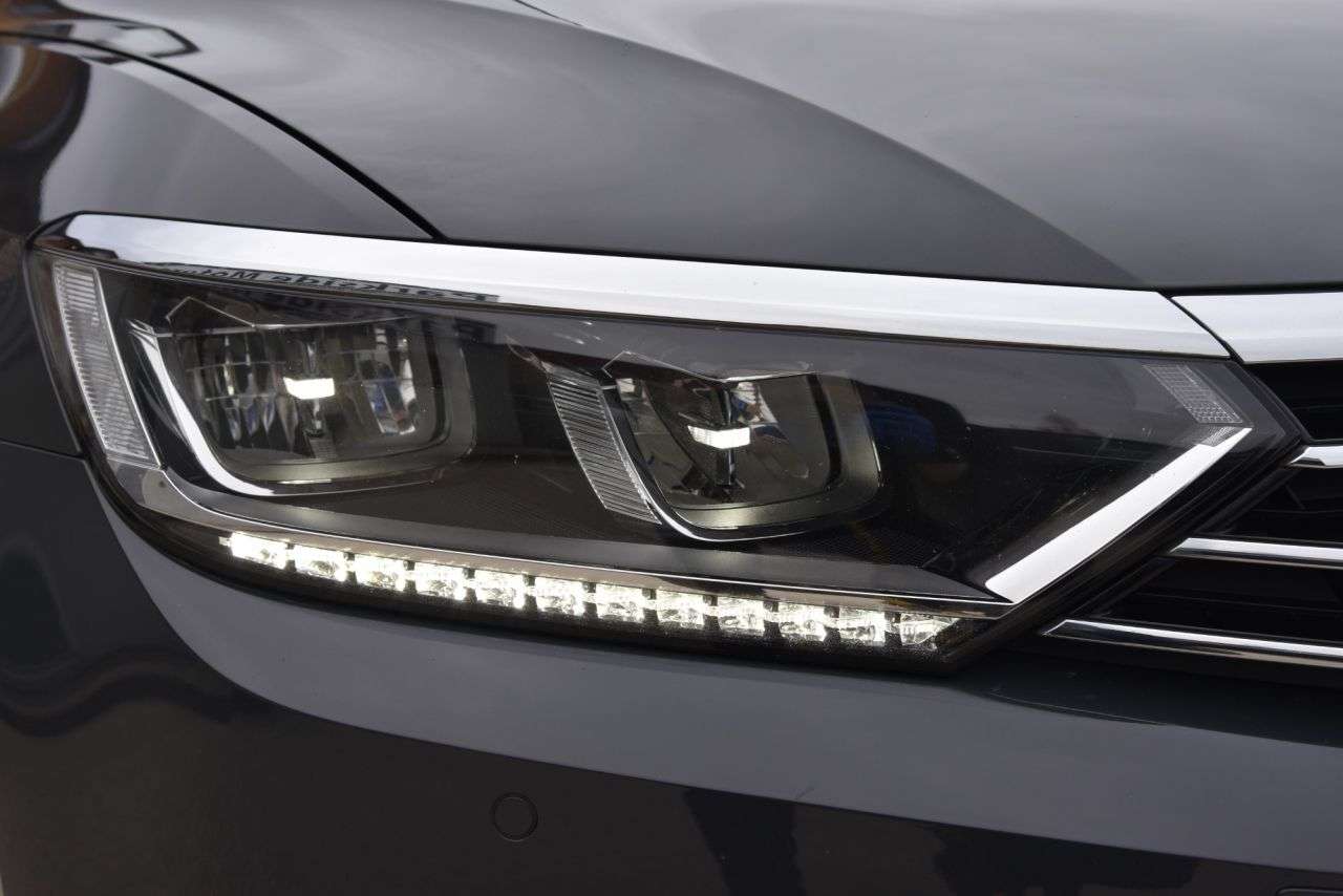 2019 VOLKSWAGEN PASSAT 2019 VOLKSWAGEN PASSAT