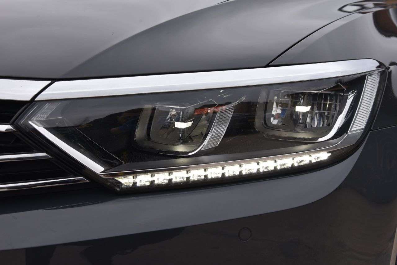 2019 VOLKSWAGEN PASSAT 2019 VOLKSWAGEN PASSAT