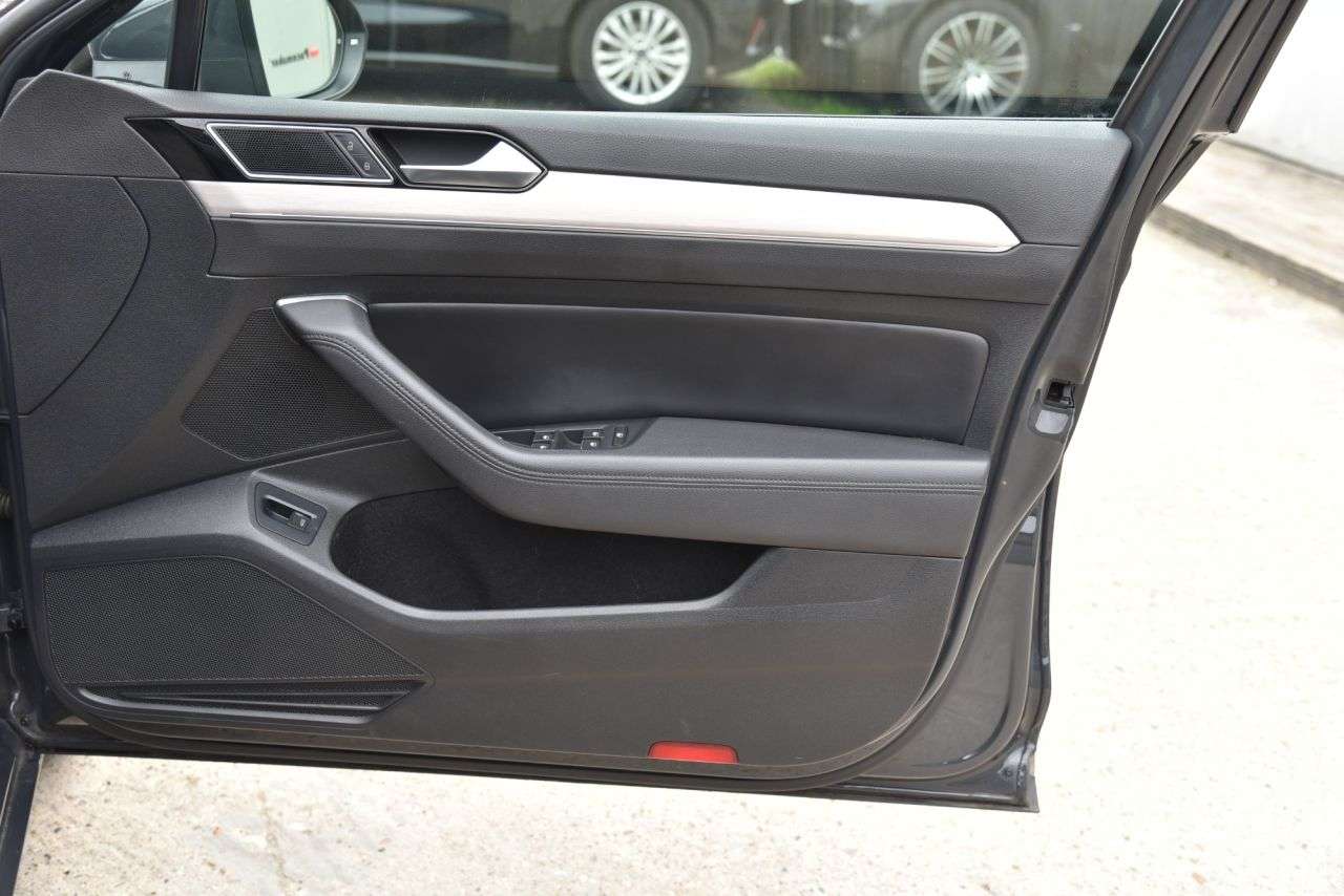 2019 VOLKSWAGEN PASSAT 2019 VOLKSWAGEN PASSAT