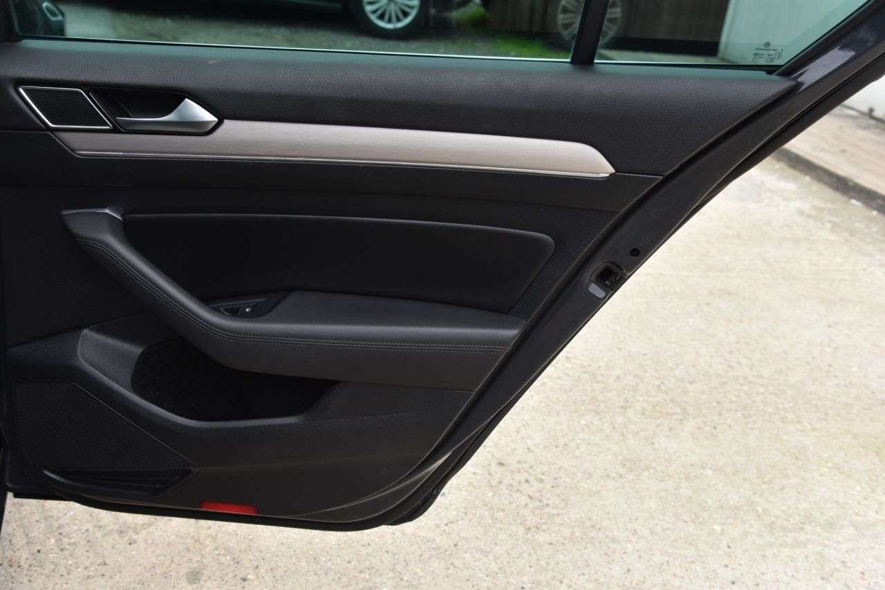 2019 VOLKSWAGEN PASSAT 2019 VOLKSWAGEN PASSAT