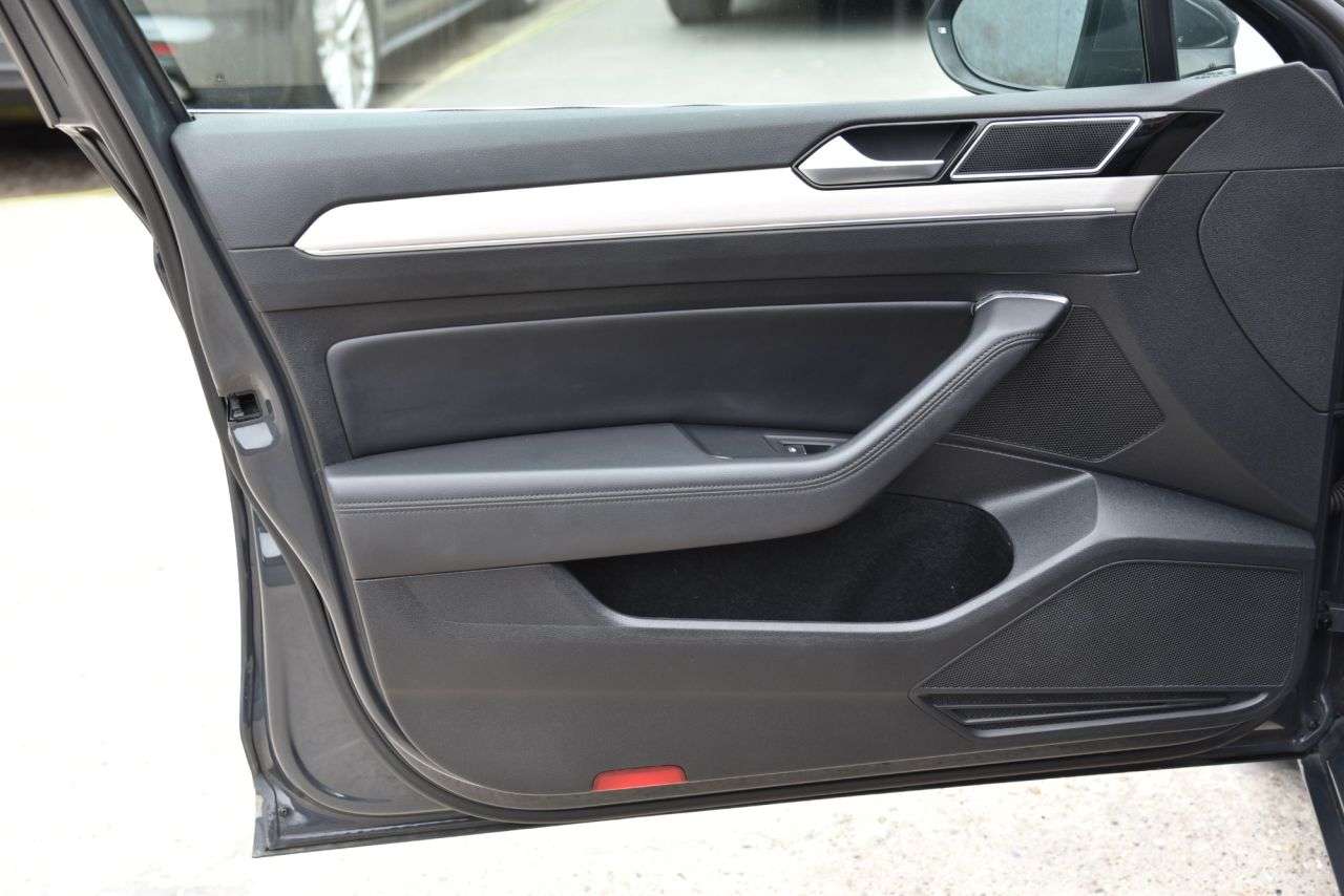 2019 VOLKSWAGEN PASSAT 2019 VOLKSWAGEN PASSAT