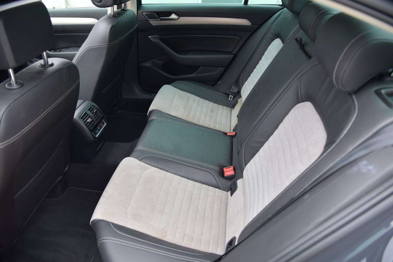 2019 VOLKSWAGEN PASSAT 2019 VOLKSWAGEN PASSAT