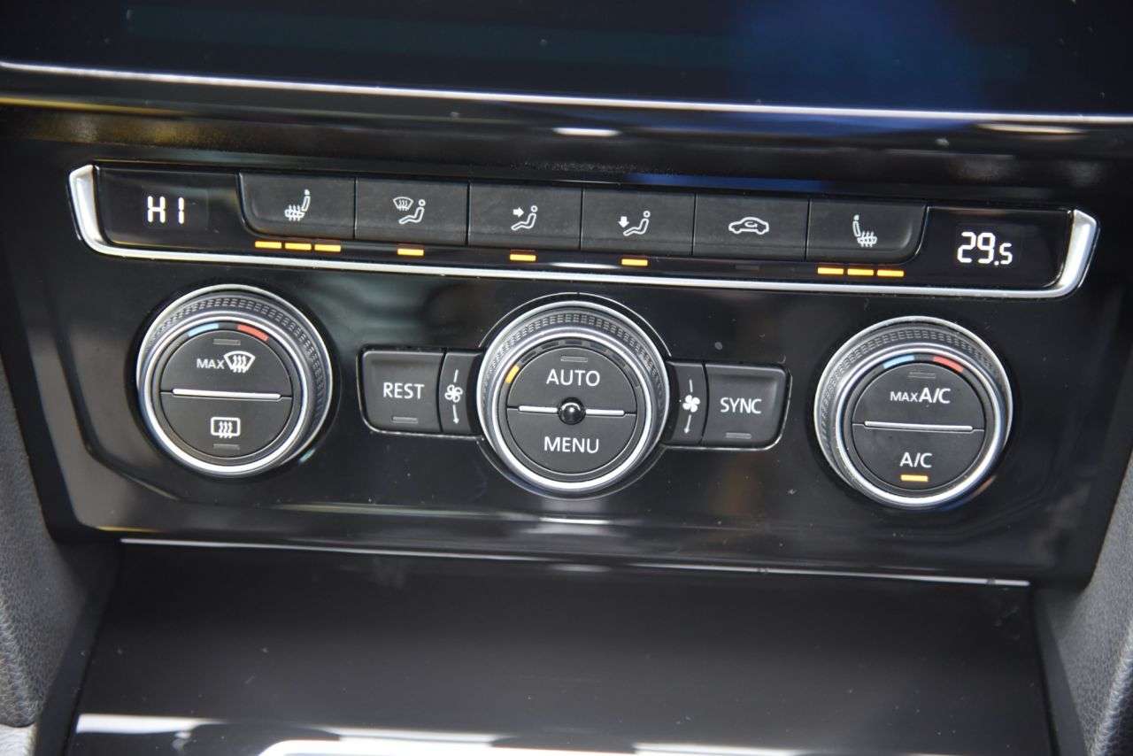 2019 VOLKSWAGEN PASSAT 2019 VOLKSWAGEN PASSAT