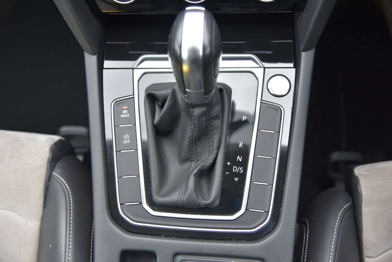 2019 VOLKSWAGEN PASSAT 2019 VOLKSWAGEN PASSAT