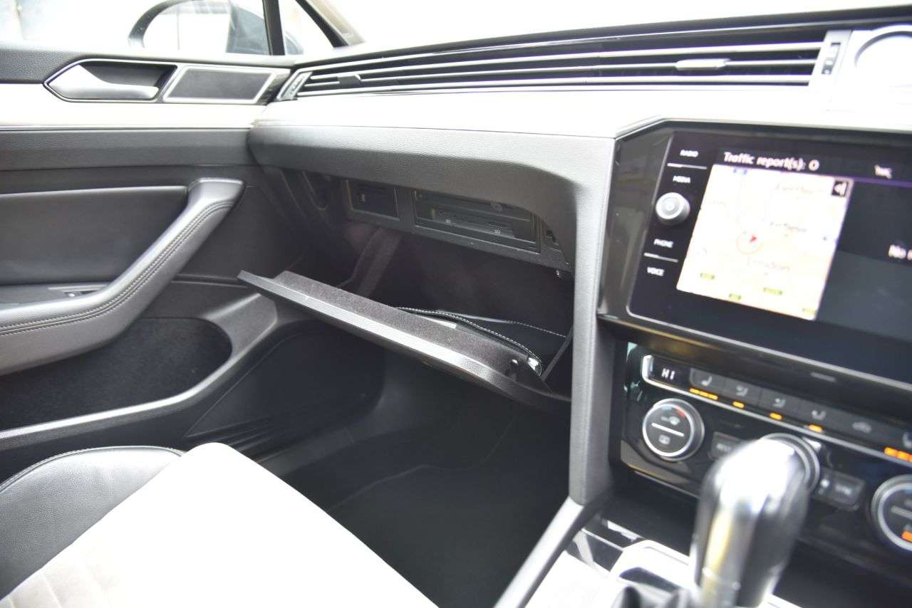 2019 VOLKSWAGEN PASSAT 2019 VOLKSWAGEN PASSAT