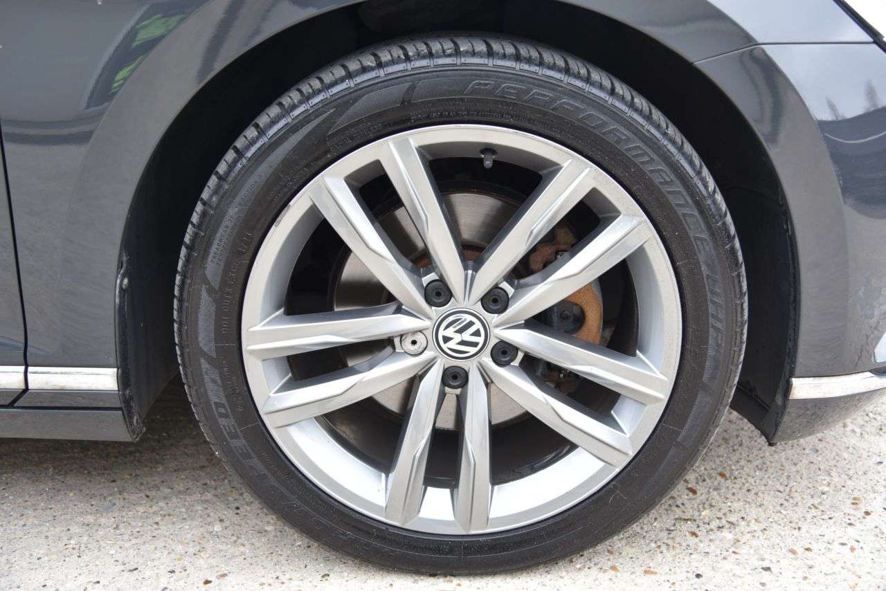 2019 VOLKSWAGEN PASSAT 2019 VOLKSWAGEN PASSAT