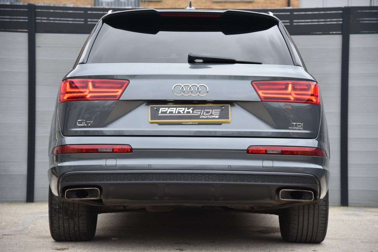 2016 AUDI Q7 2016 AUDI Q7