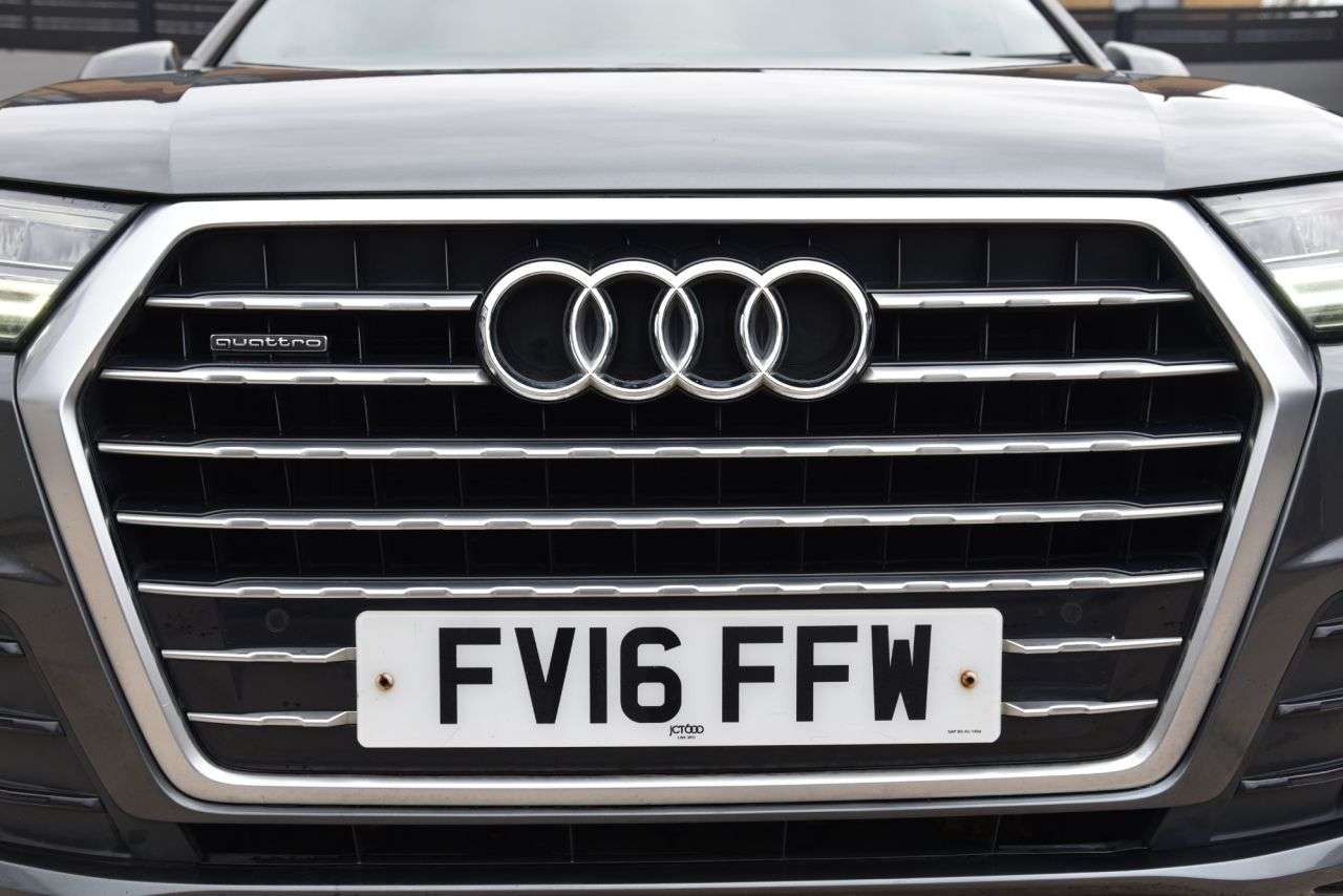 2016 AUDI Q7 2016 AUDI Q7