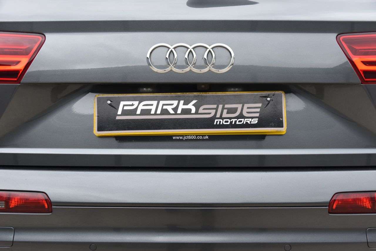 2016 AUDI Q7 2016 AUDI Q7