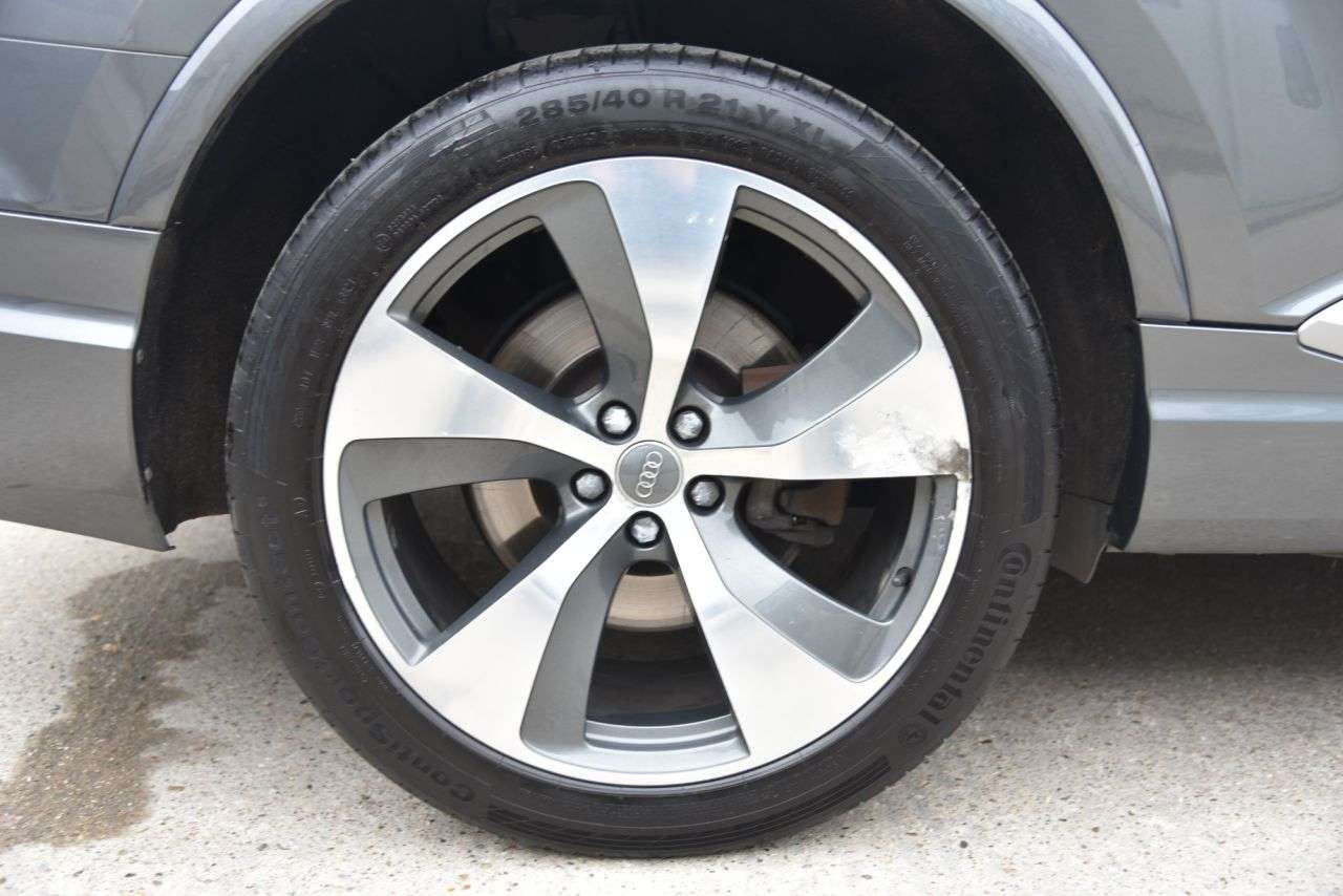 2016 AUDI Q7 2016 AUDI Q7