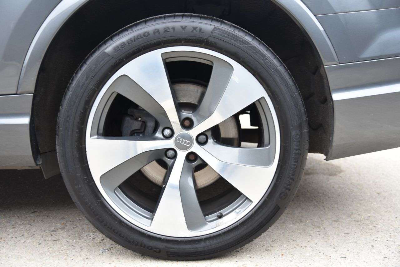 2016 AUDI Q7 2016 AUDI Q7