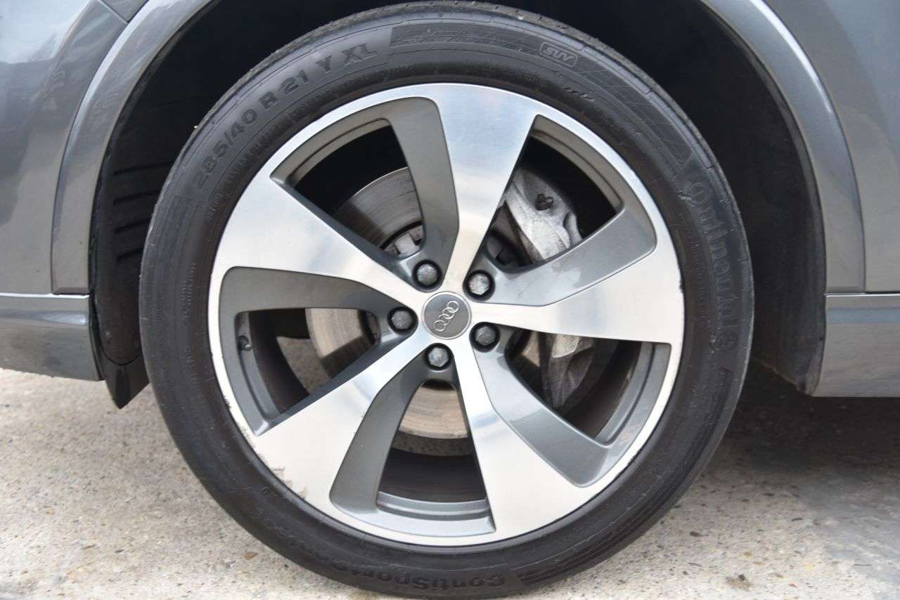 2016 AUDI Q7 2016 AUDI Q7