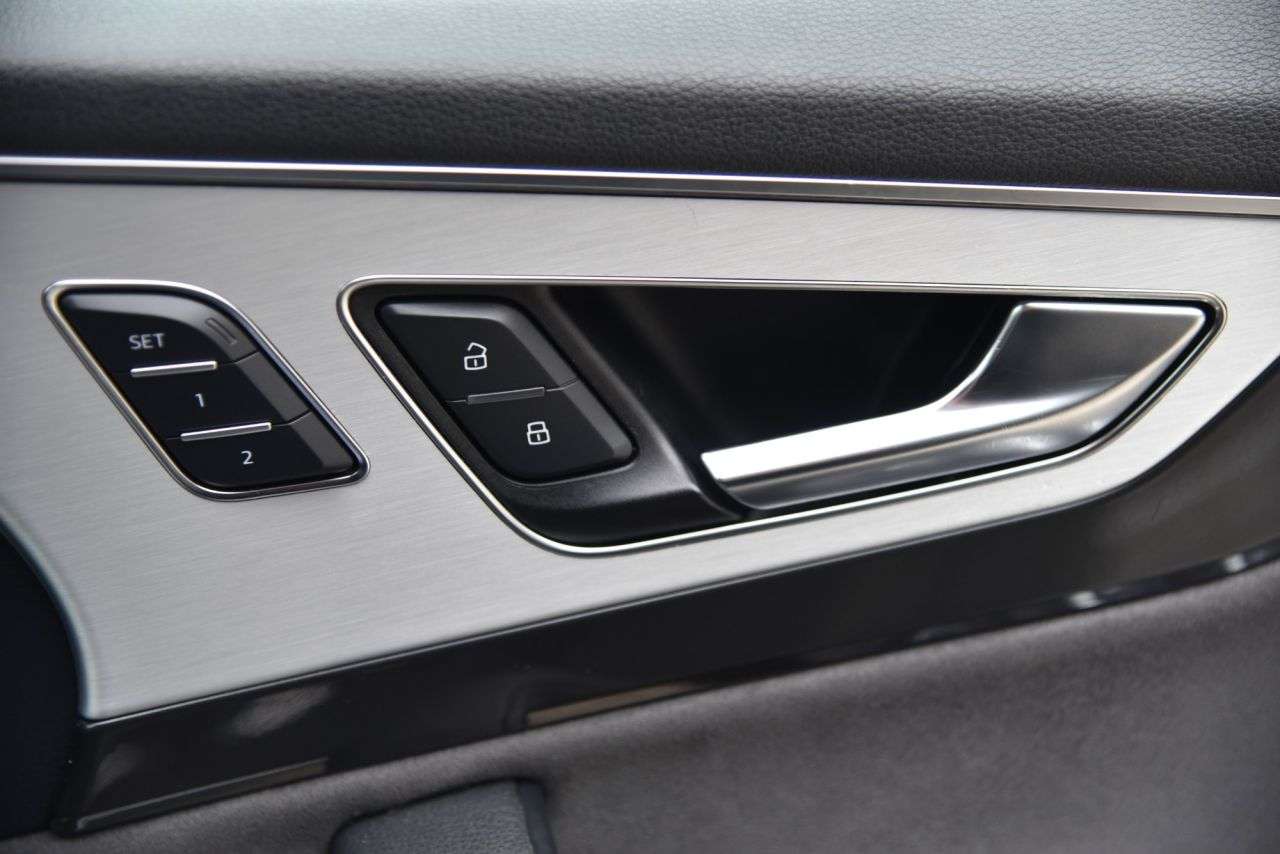 2016 AUDI Q7 2016 AUDI Q7