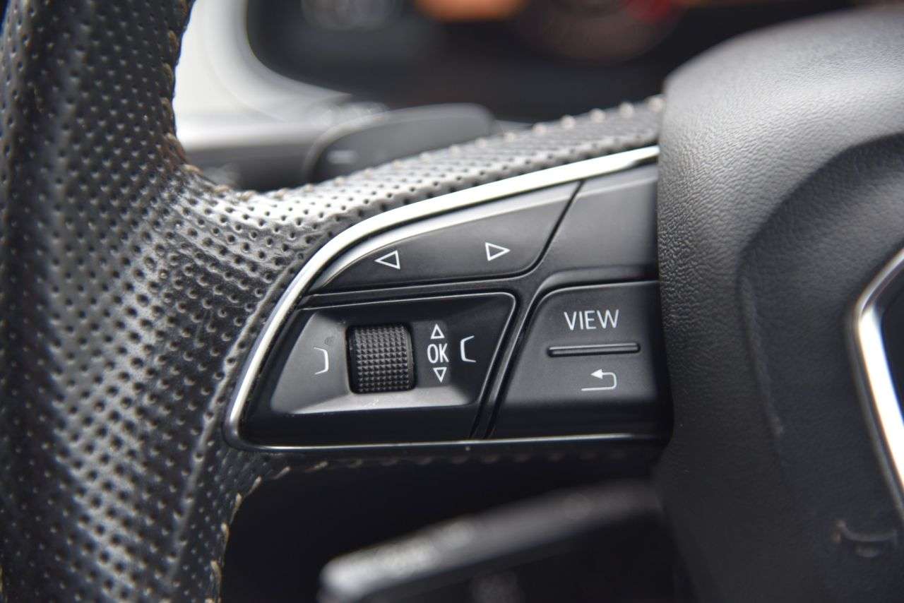 2016 AUDI Q7 2016 AUDI Q7