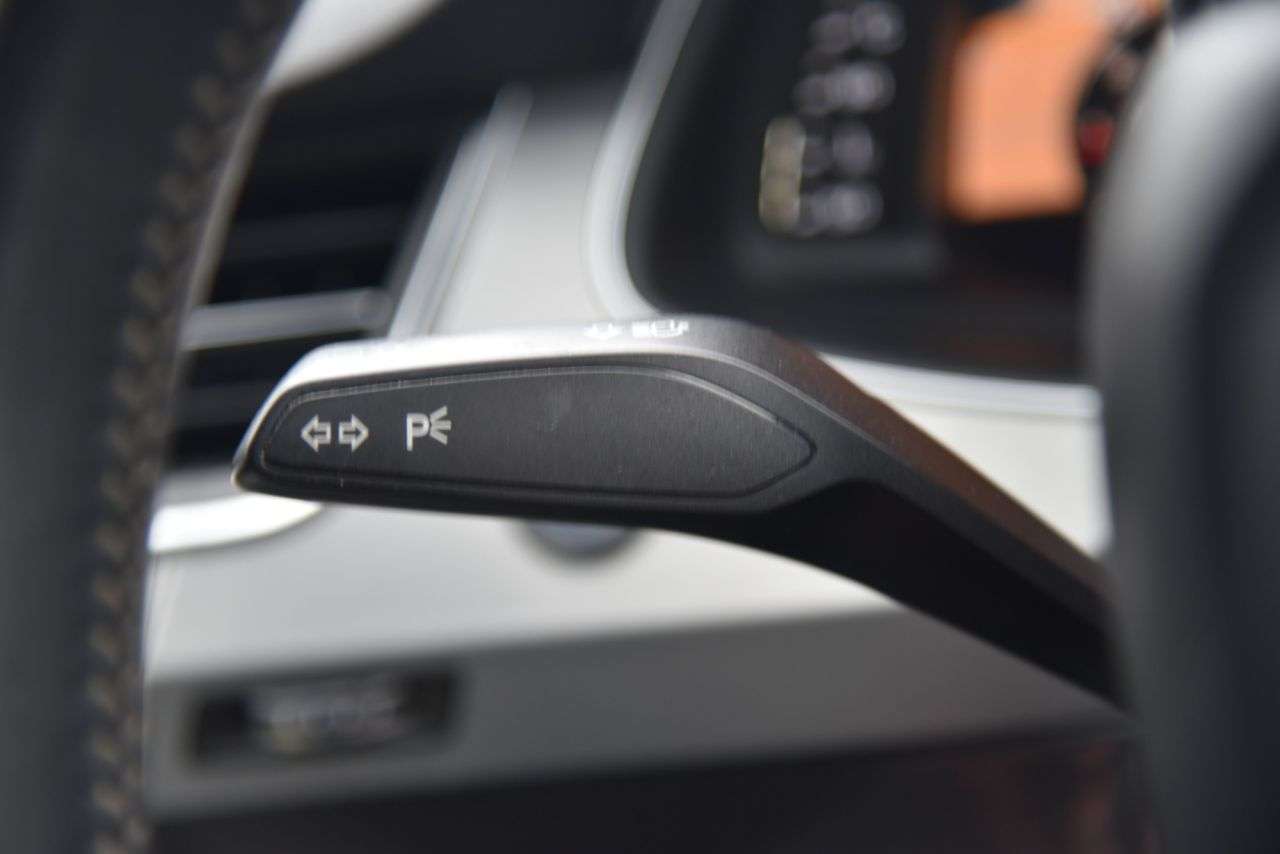 2016 AUDI Q7 2016 AUDI Q7