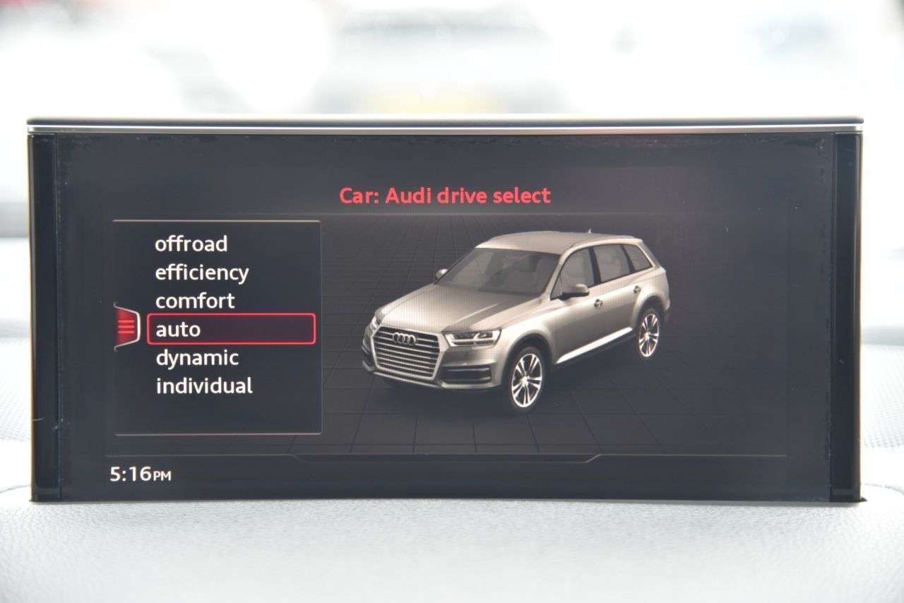 2016 AUDI Q7 2016 AUDI Q7