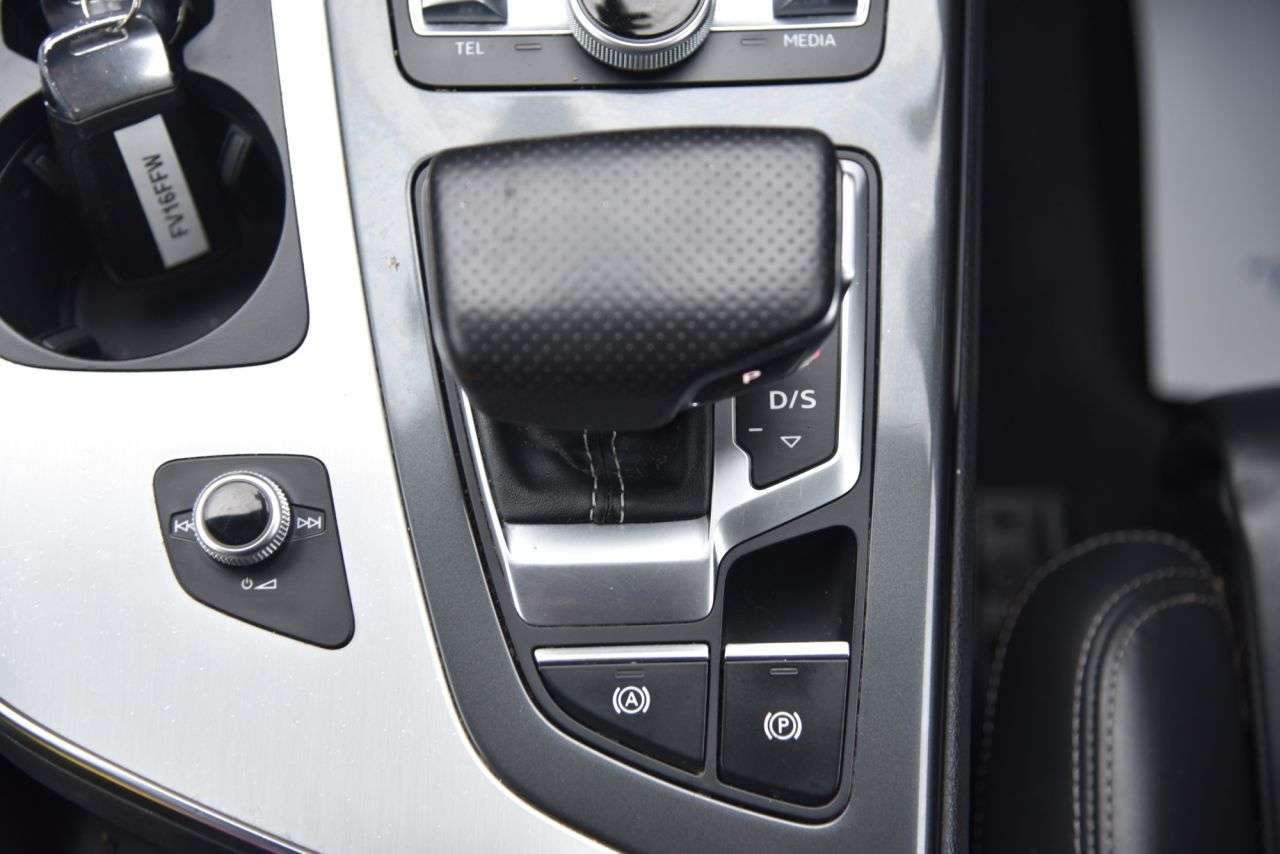 2016 AUDI Q7 2016 AUDI Q7