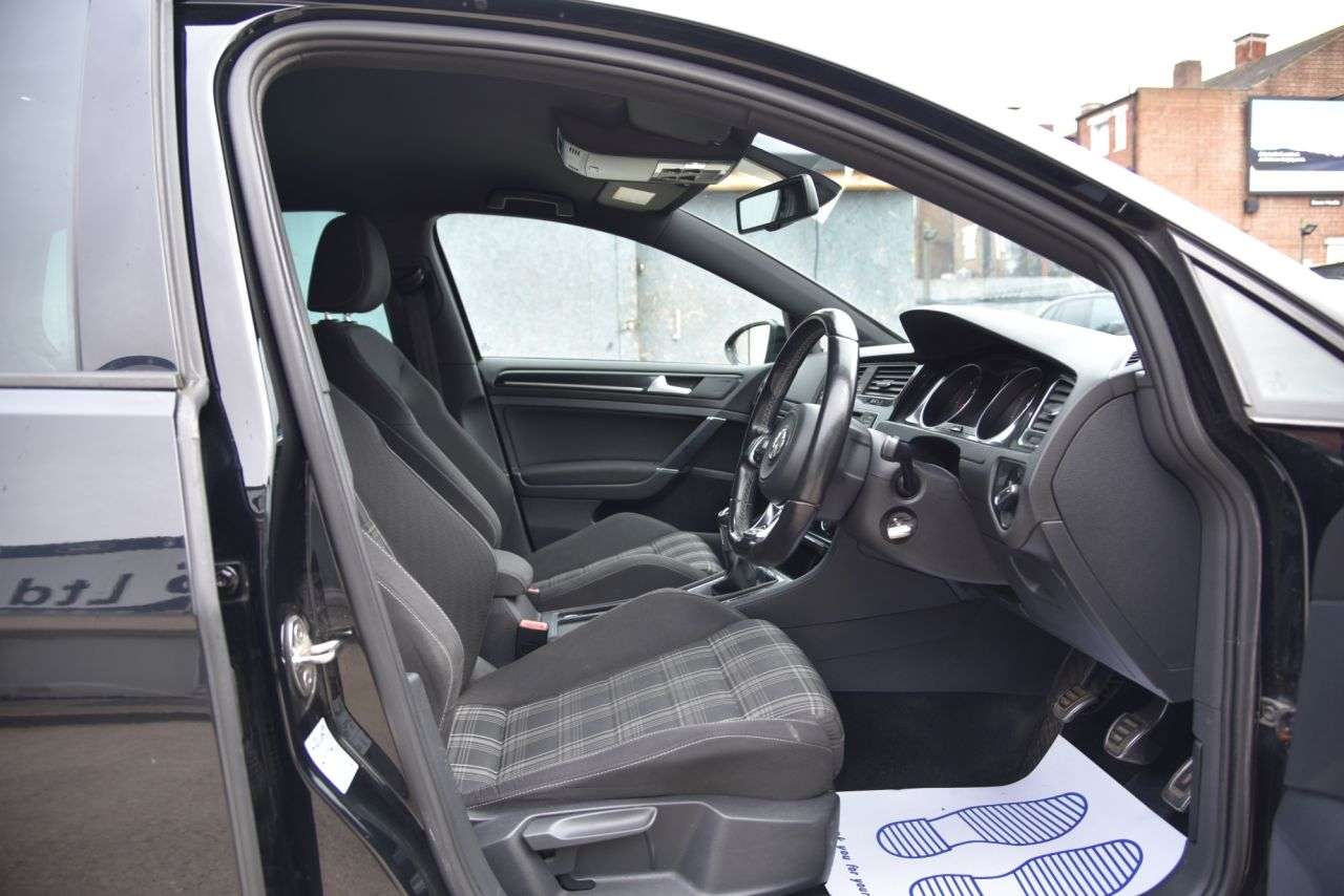 2014 VOLKSWAGEN GOLF 2014 VOLKSWAGEN GOLF