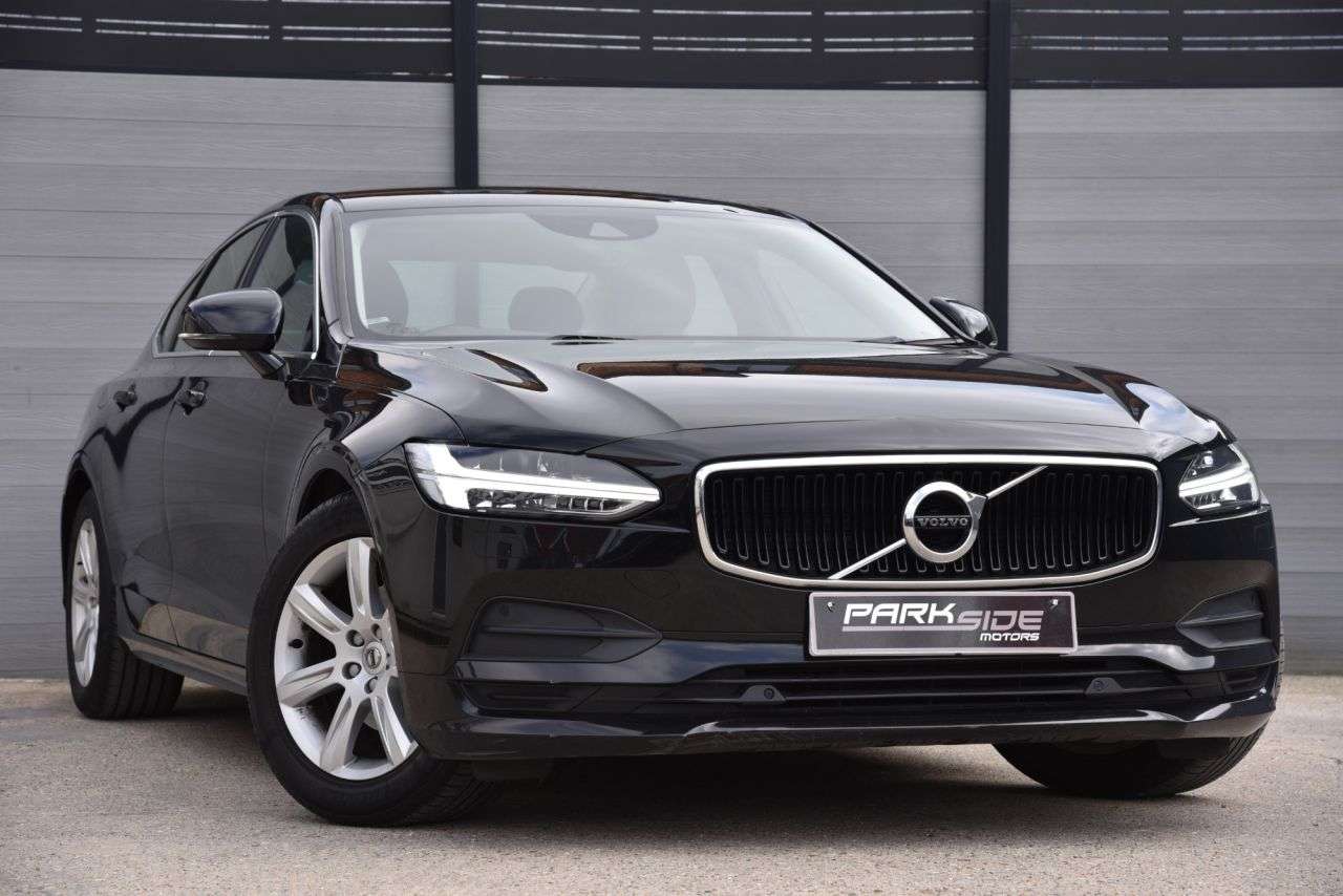 A 2018 VOLVO S90 2.0 D4 Momentum Saloon 4dr Diesel Auto Euro 6 (s/s) (190 ps) ULEZ | 1 FORME A 2018 VOLVO S90 2.0 D4 Momentum Saloon 4dr Diesel Auto Euro 6 (s/s) (190 ps) ULEZ | 1 FORME
