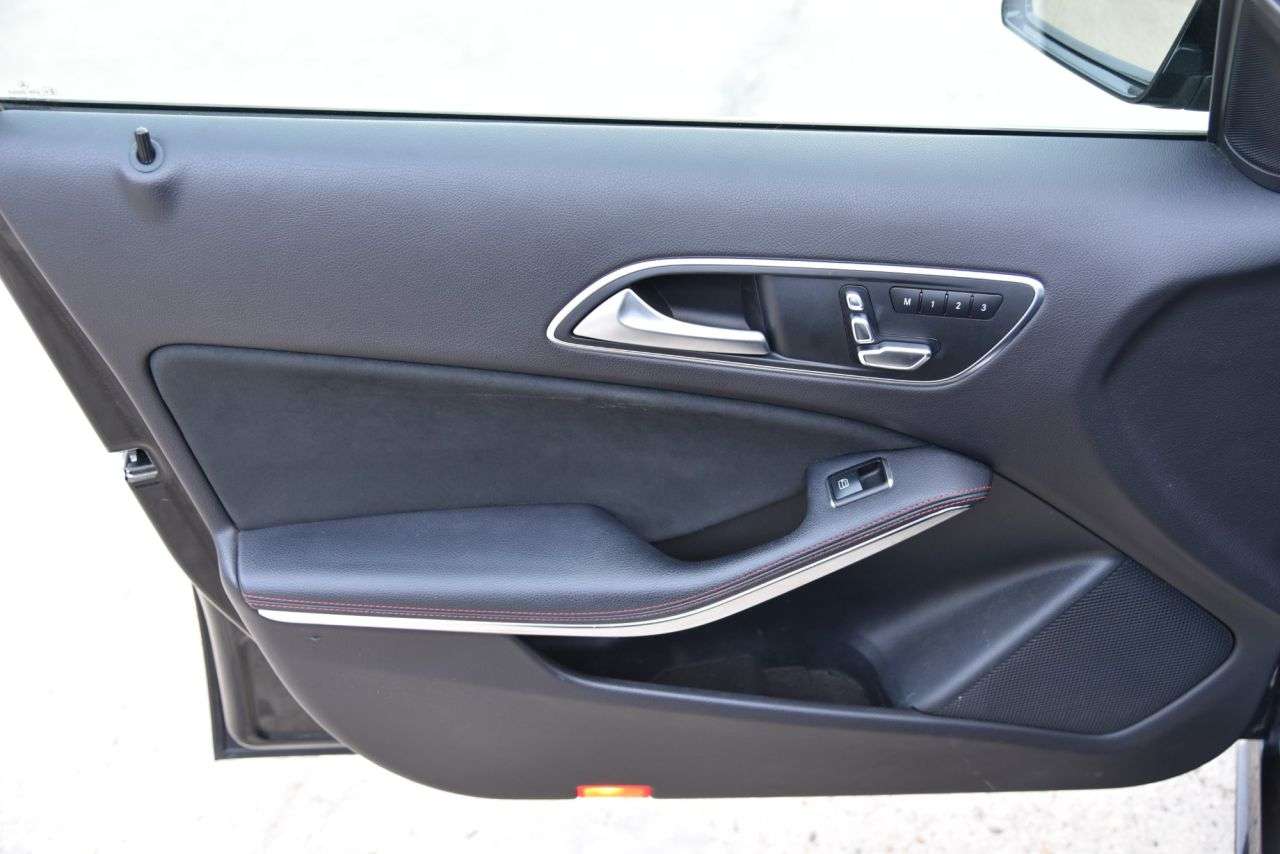 2017 MERCEDES-BENZ A-CLASS 2017 MERCEDES-BENZ A-CLASS