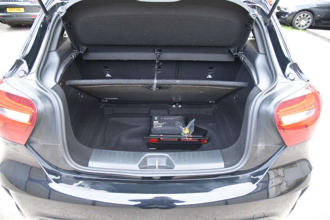 2017 MERCEDES-BENZ A-CLASS 2017 MERCEDES-BENZ A-CLASS