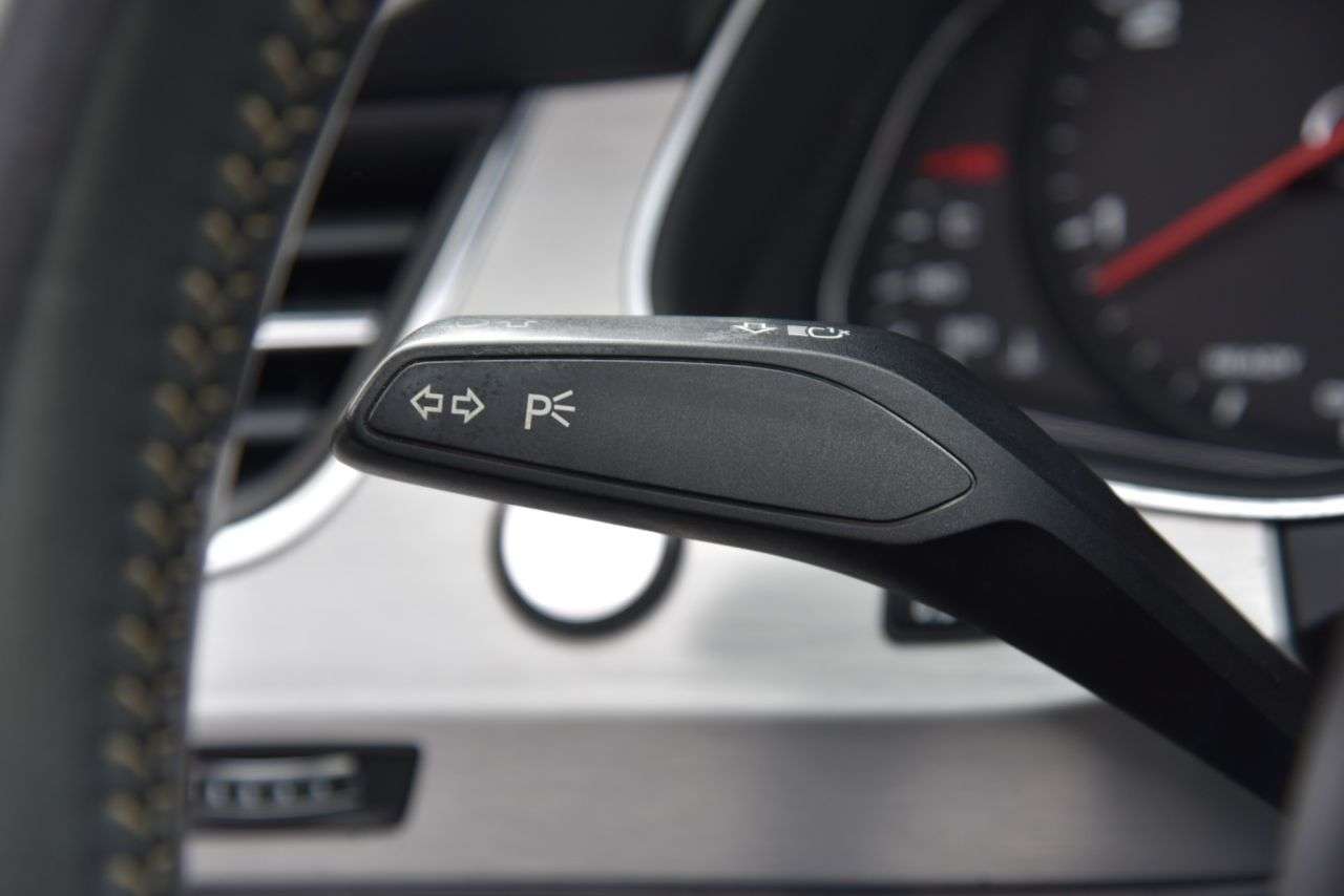 2015 AUDI Q7 2015 AUDI Q7