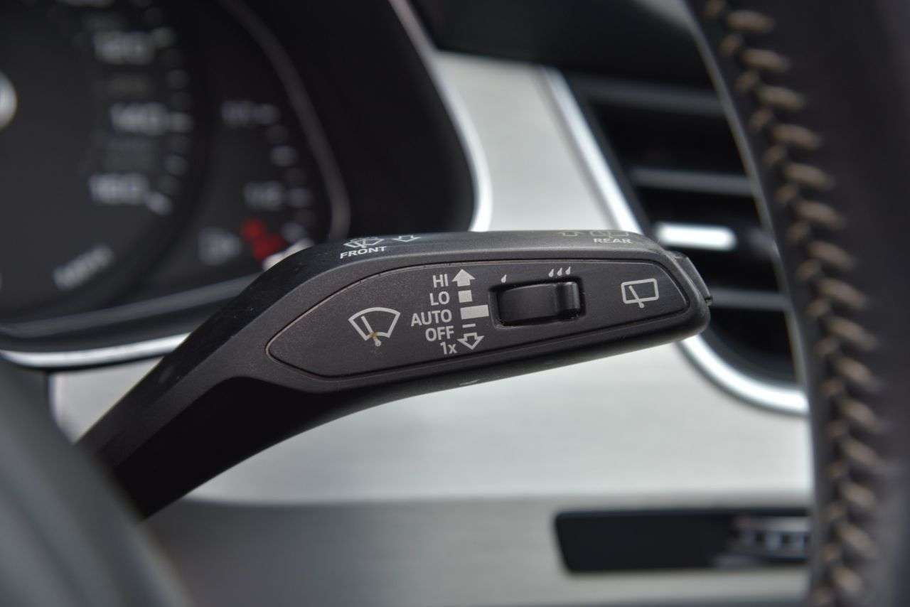 2015 AUDI Q7 2015 AUDI Q7