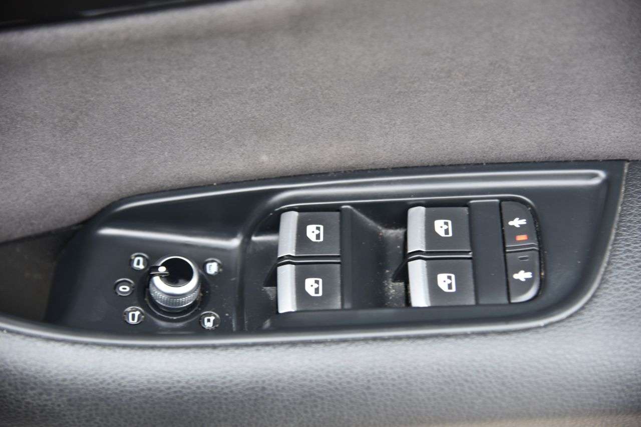2015 AUDI Q7 2015 AUDI Q7