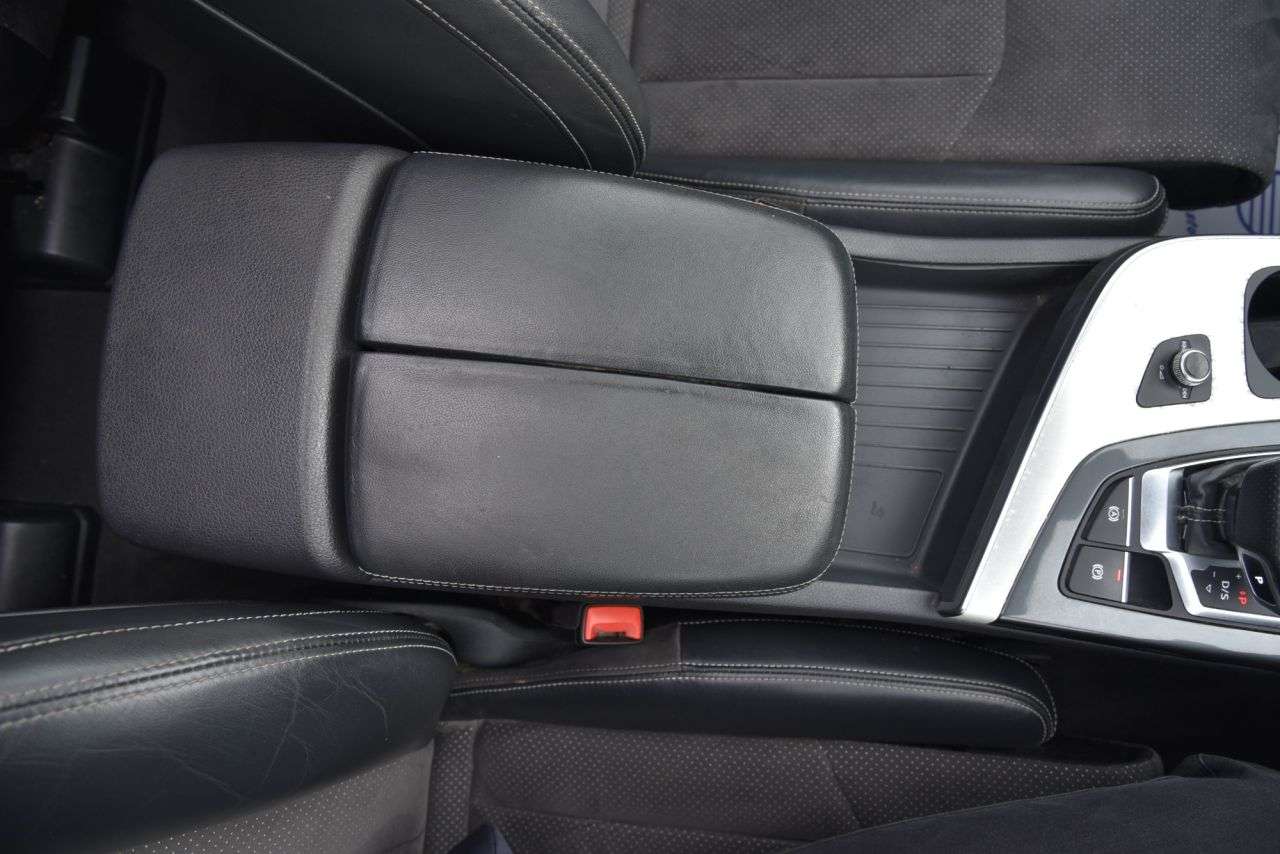 2015 AUDI Q7 2015 AUDI Q7