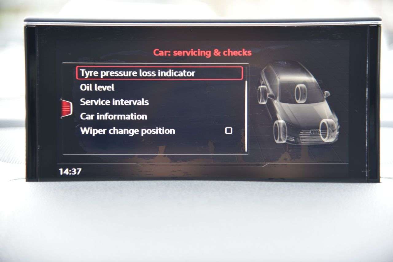 2015 AUDI Q7 2015 AUDI Q7