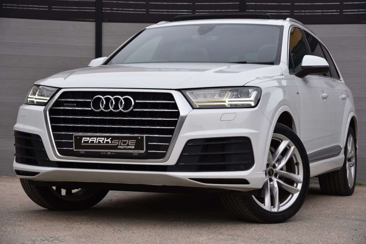 2015 AUDI Q7 2015 AUDI Q7