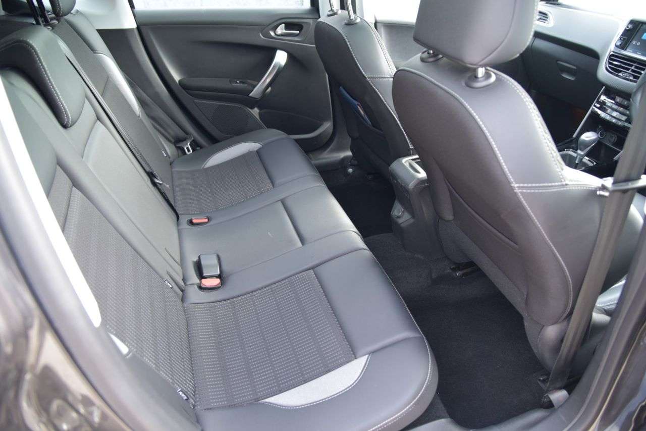 2019 PEUGEOT 2008 2019 PEUGEOT 2008