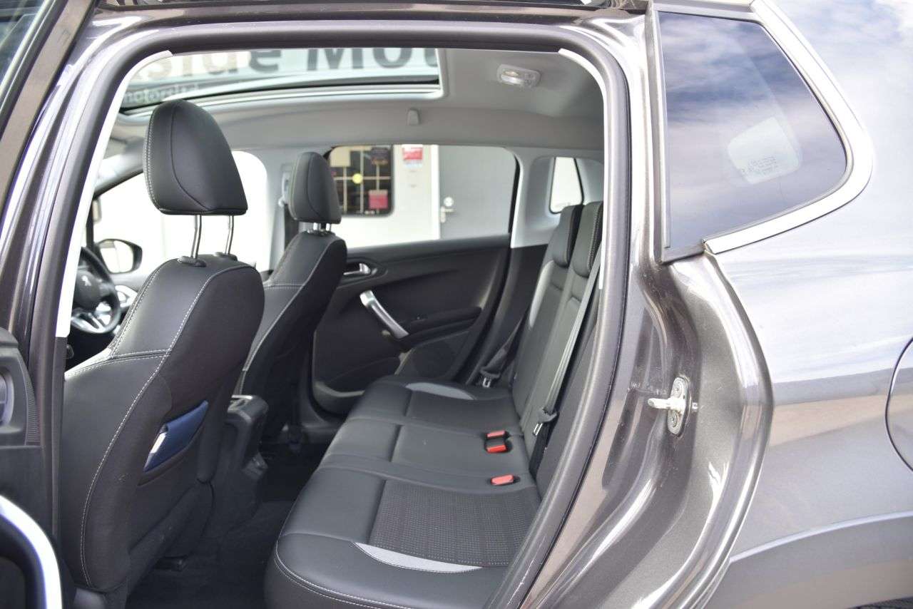 2019 PEUGEOT 2008 2019 PEUGEOT 2008