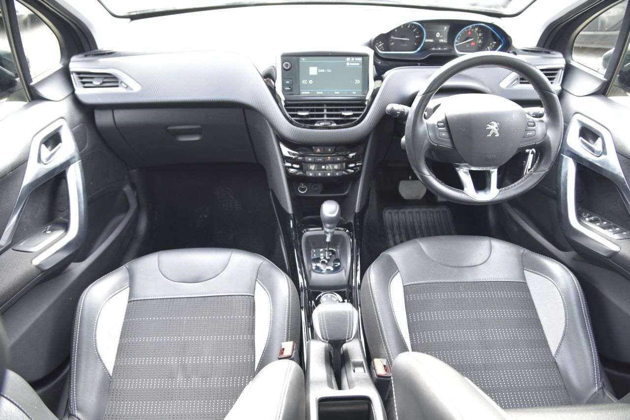 A 2019 PEUGEOT 2008 1.2 PureTech Allure Premium SUV 5dr Petrol EAT Euro 6 (s/s) (130 ps) APPLE A 2019 PEUGEOT 2008 1.2 PureTech Allure Premium SUV 5dr Petrol EAT Euro 6 (s/s) (130 ps) APPLE