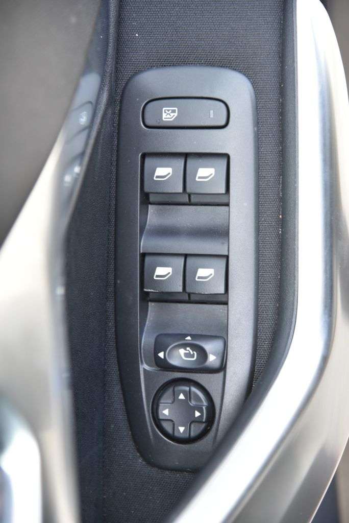 2019 PEUGEOT 2008 2019 PEUGEOT 2008