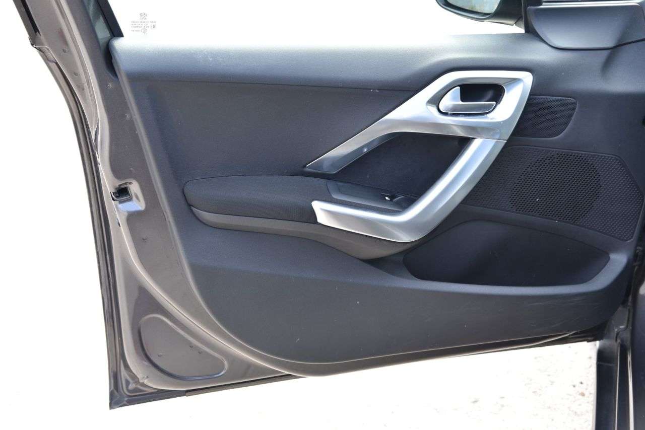 2019 PEUGEOT 2008 2019 PEUGEOT 2008