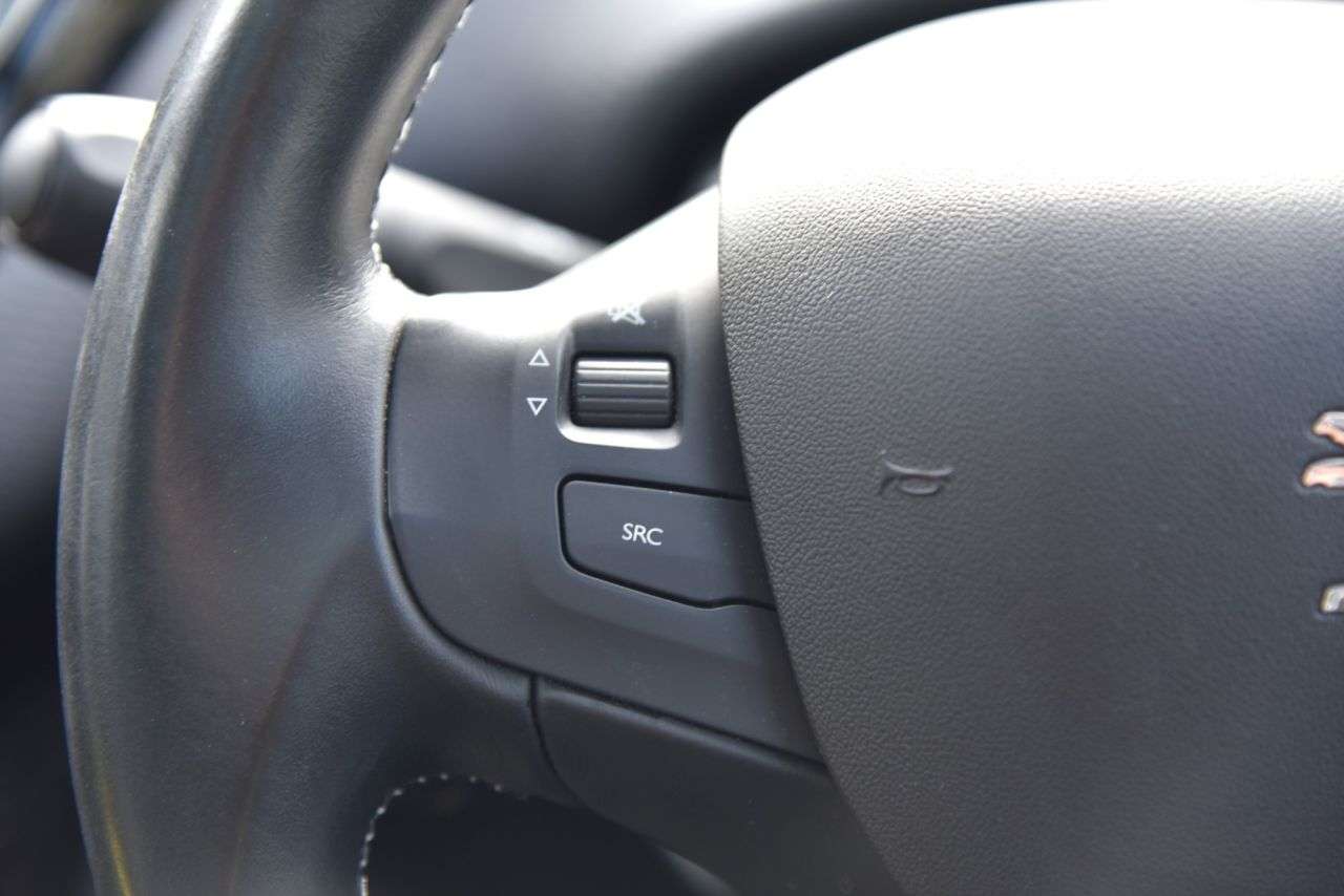 2019 PEUGEOT 2008 2019 PEUGEOT 2008