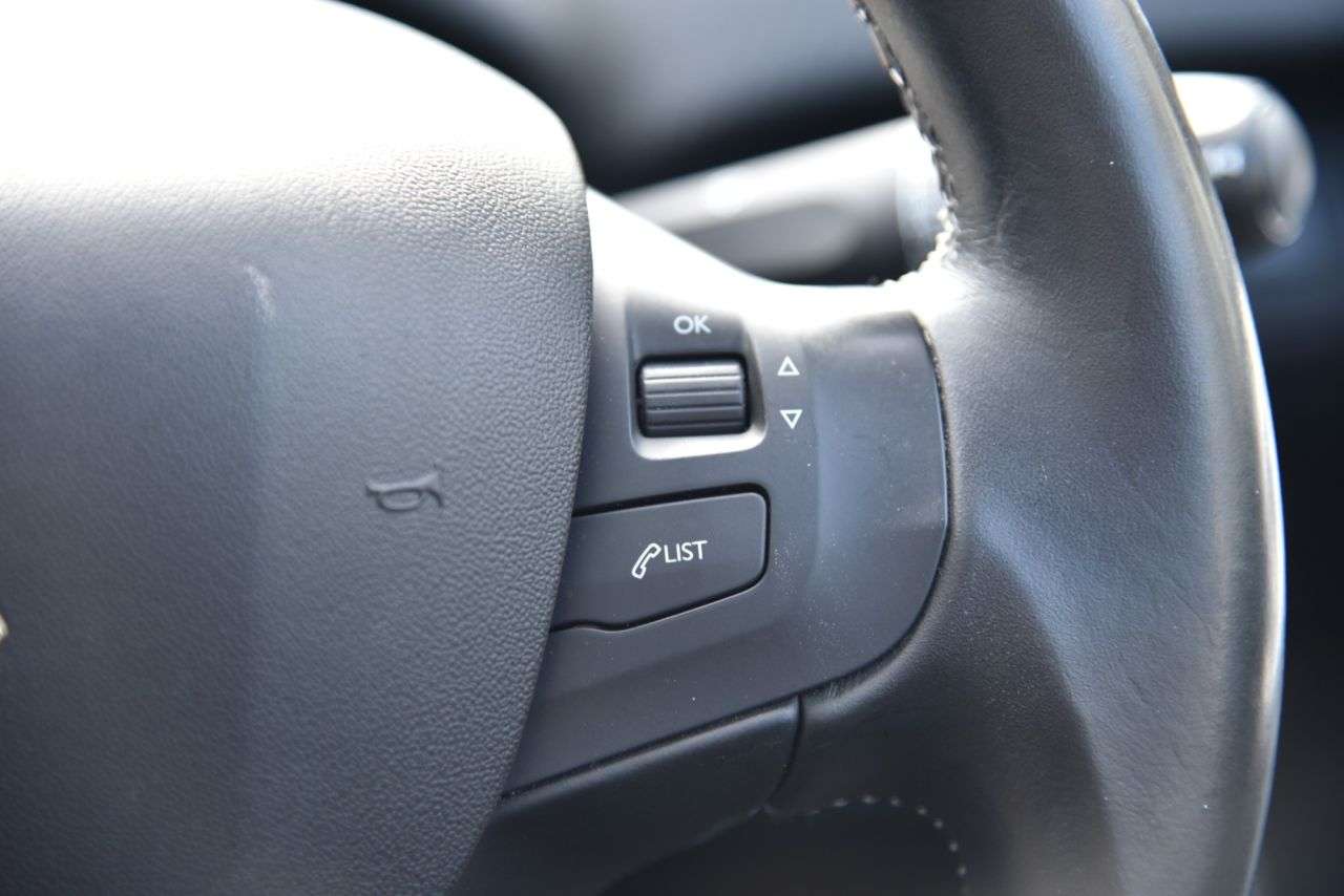 2019 PEUGEOT 2008 2019 PEUGEOT 2008