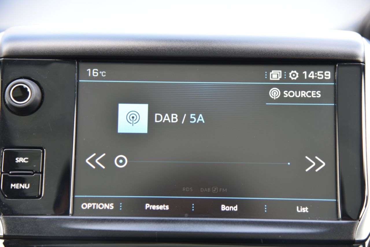 2019 PEUGEOT 2008 2019 PEUGEOT 2008