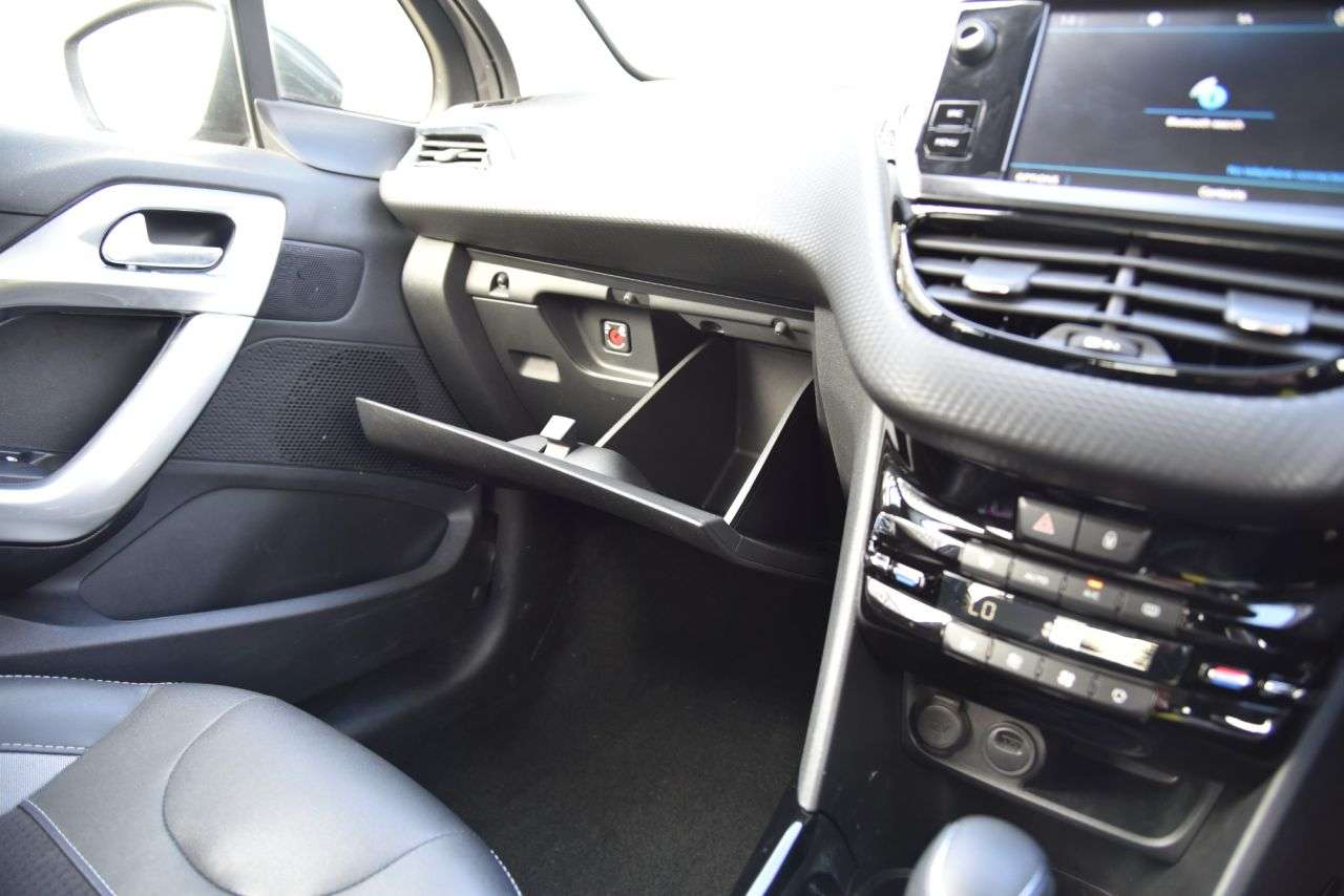 2019 PEUGEOT 2008 2019 PEUGEOT 2008