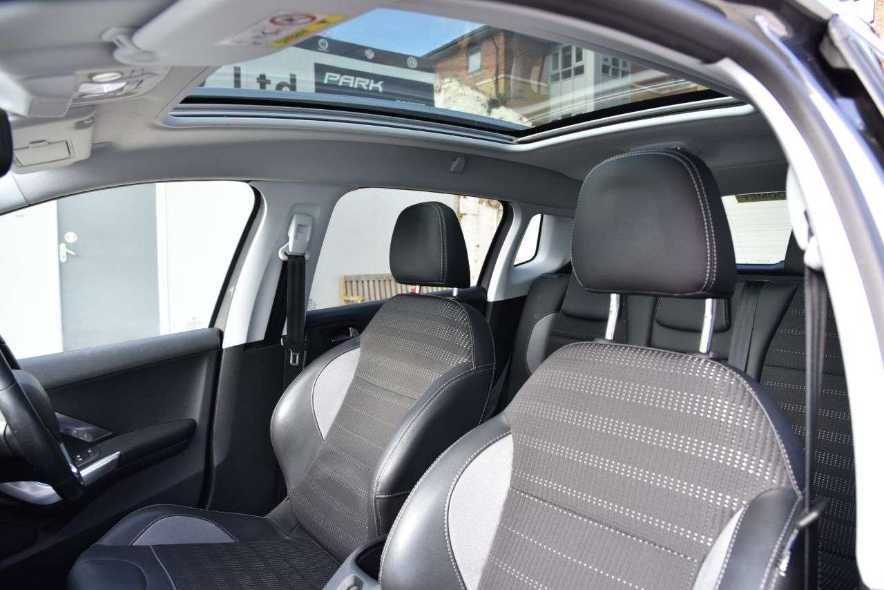 2019 PEUGEOT 2008 2019 PEUGEOT 2008