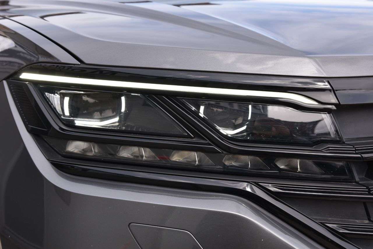 2021 VOLKSWAGEN TOUAREG 2021 VOLKSWAGEN TOUAREG
