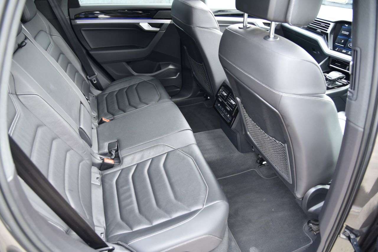 2021 VOLKSWAGEN TOUAREG 2021 VOLKSWAGEN TOUAREG