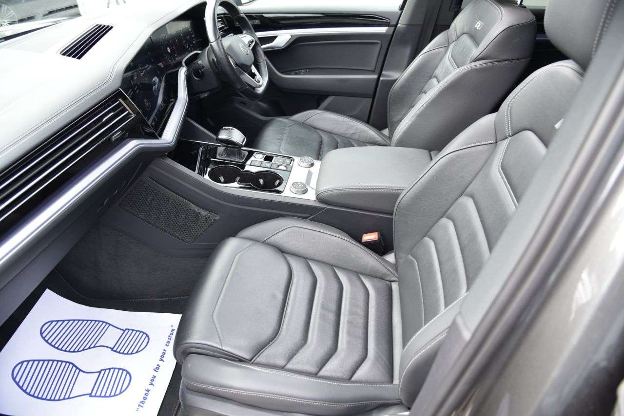 2021 VOLKSWAGEN TOUAREG 2021 VOLKSWAGEN TOUAREG