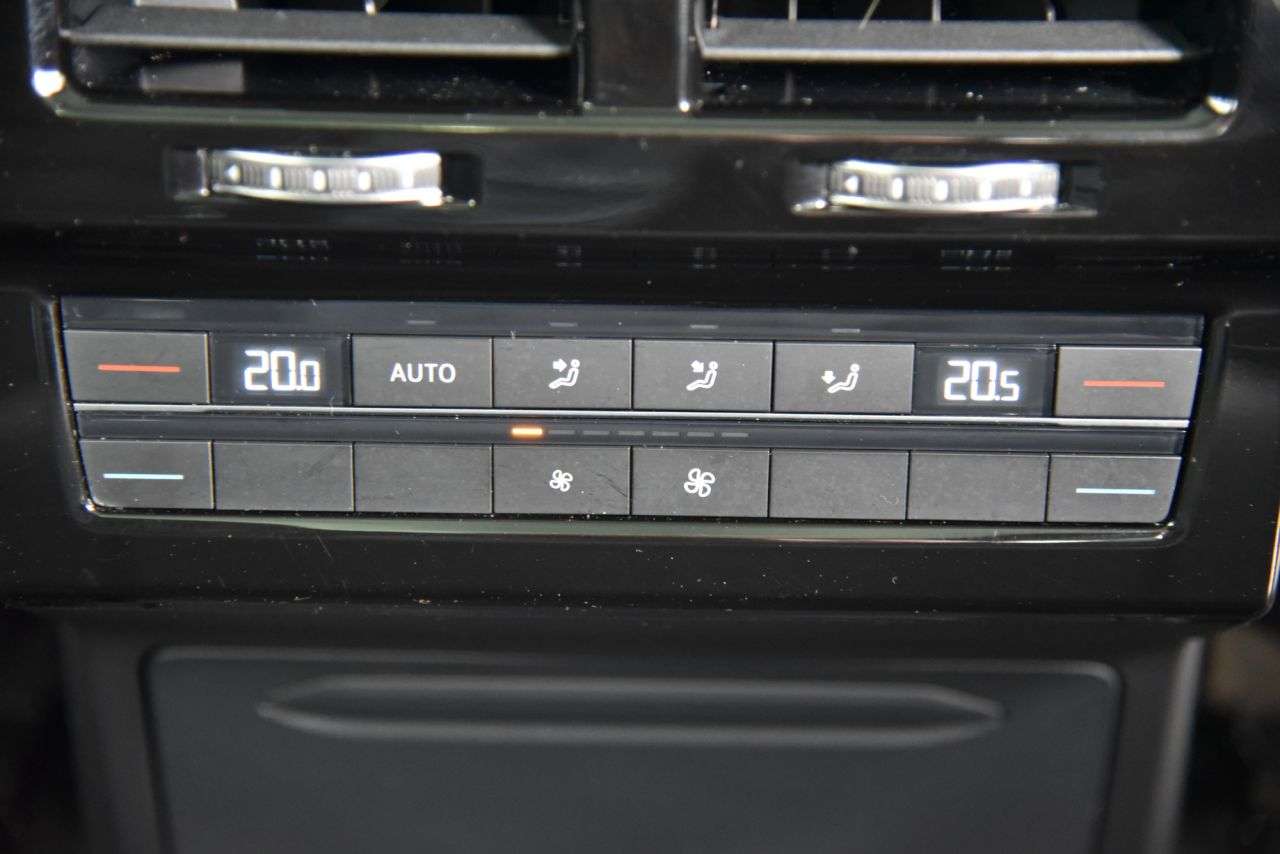 2021 VOLKSWAGEN TOUAREG 2021 VOLKSWAGEN TOUAREG