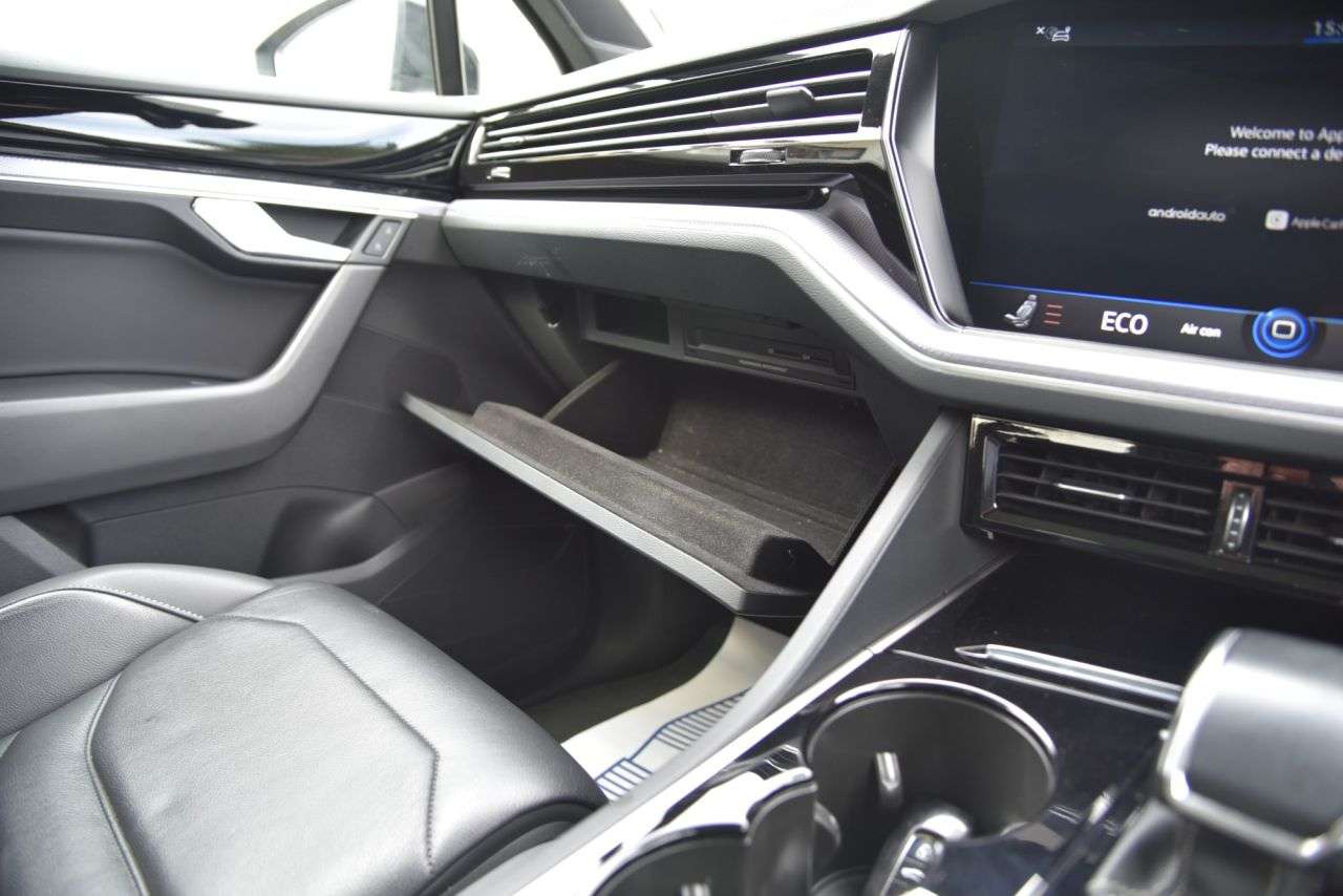 2021 VOLKSWAGEN TOUAREG 2021 VOLKSWAGEN TOUAREG