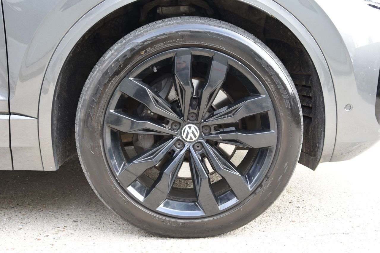2021 VOLKSWAGEN TOUAREG 2021 VOLKSWAGEN TOUAREG