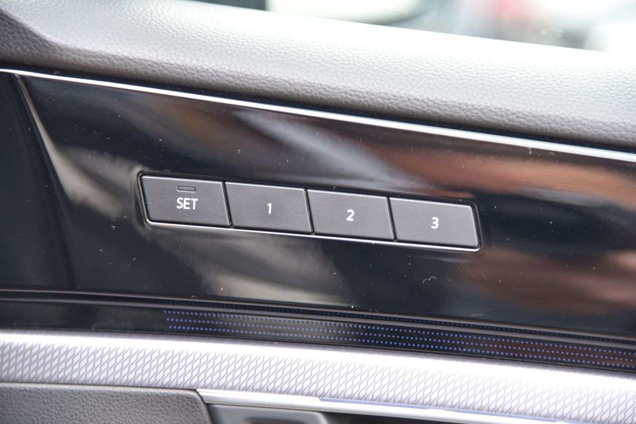 2021 VOLKSWAGEN TOUAREG 2021 VOLKSWAGEN TOUAREG
